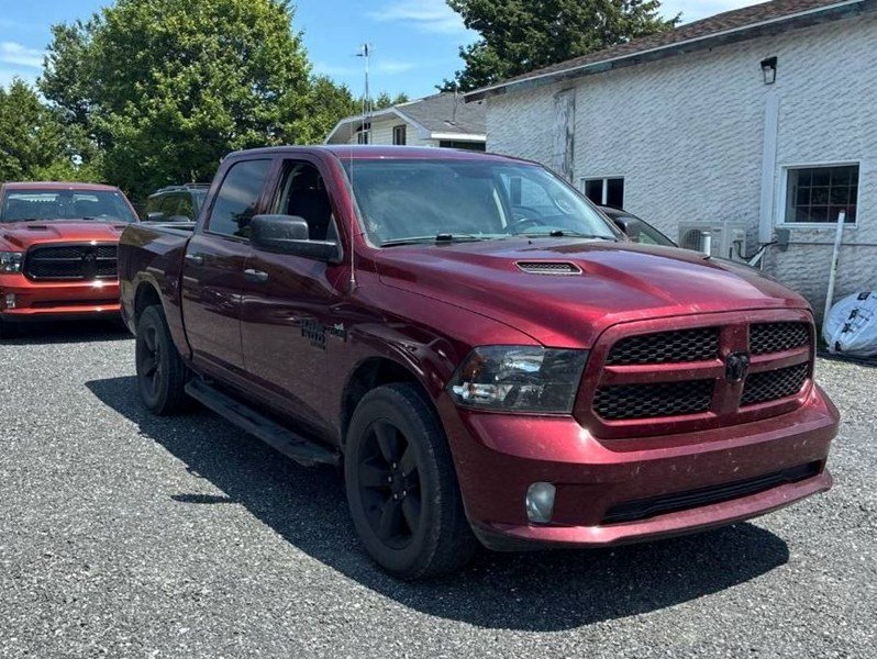 2019 RAM 1500 Classic Express 4x4 Crew