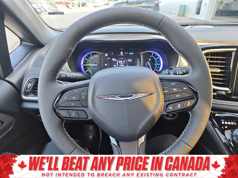 2024 Chrysler Pacifica Hybrid Premium S Appearance | DVD, FamCam, Leather