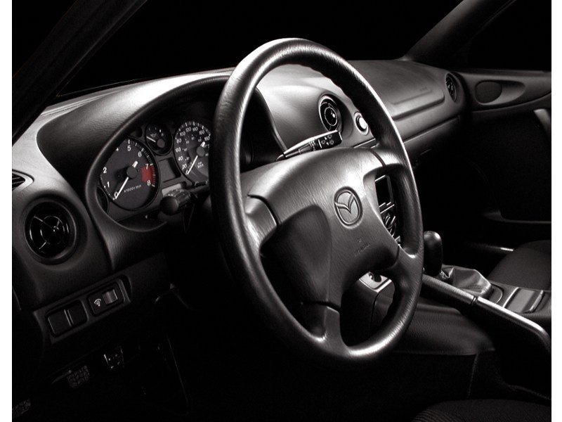 2000 Mazda MX-5 Miata 2dr Conv Auto Interior Shot 1