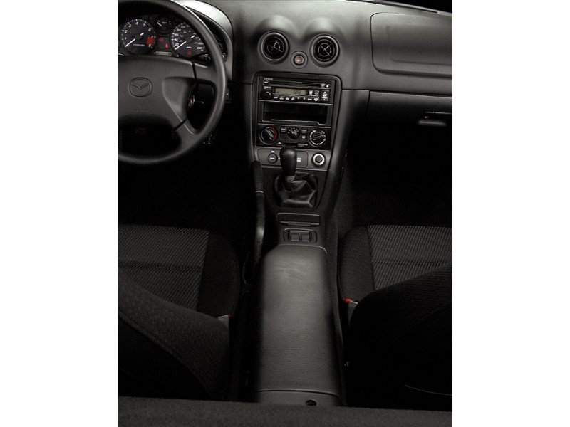2000 Mazda MX-5 Miata 2dr Conv Auto Interior Shot 2