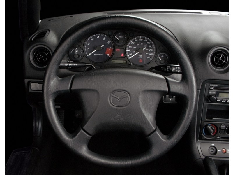 2000 Mazda MX-5 Miata 2dr Conv Auto Interior Shot 3
