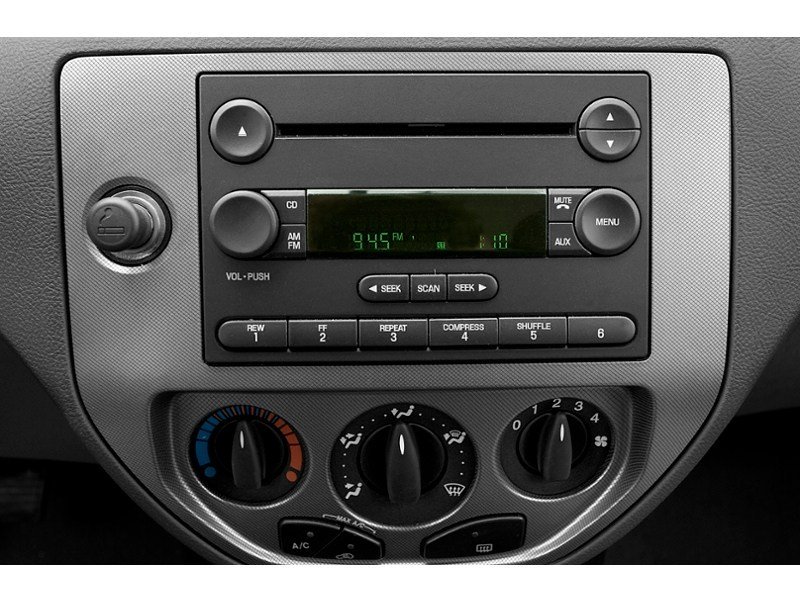 2007 Ford Focus 4dr Sdn S Interior Shot 2