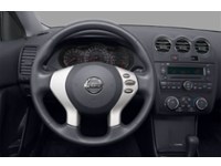 2007 Nissan Altima 4dr Sdn I4 CVT 2.5 S Interior Shot 3