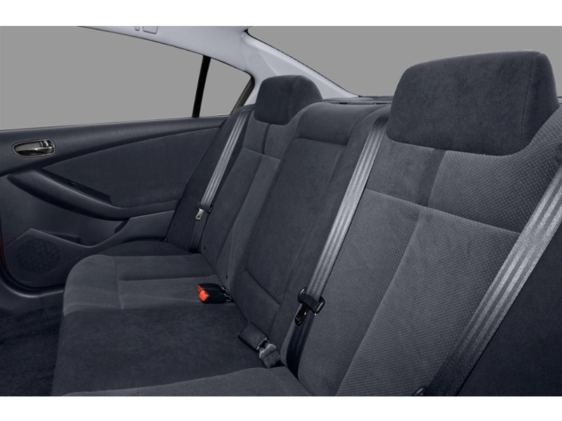 2007 Nissan Altima 4dr Sdn I4 CVT 2.5 S Interior Shot 6