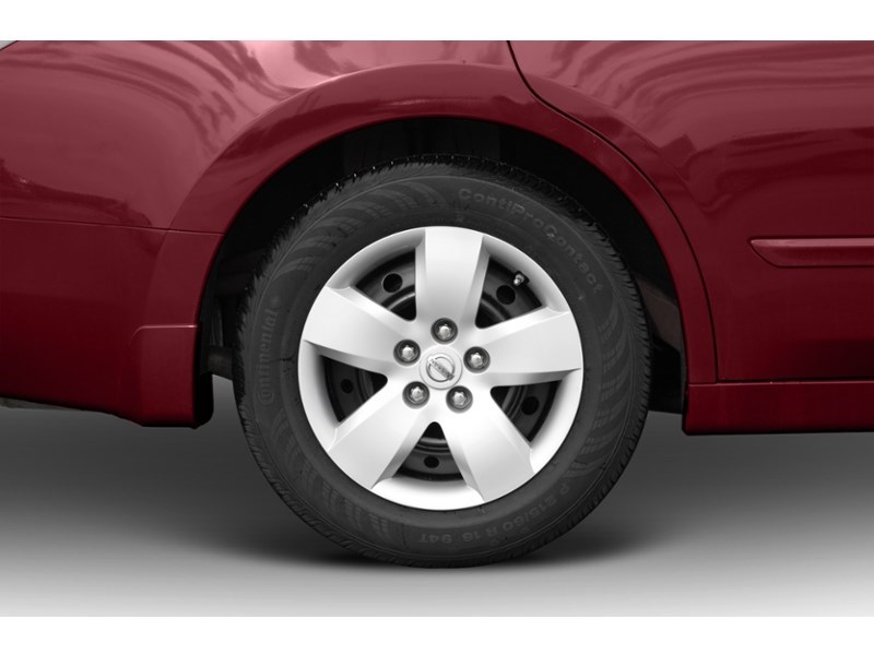 2008 Nissan Altima 4dr Sdn I4 CVT 2.5 S Exterior Shot 5