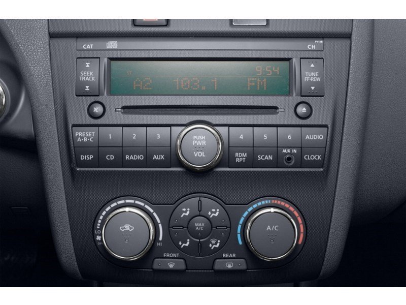 2008 Nissan Altima 4dr Sdn I4 CVT 2.5 S Interior Shot 2