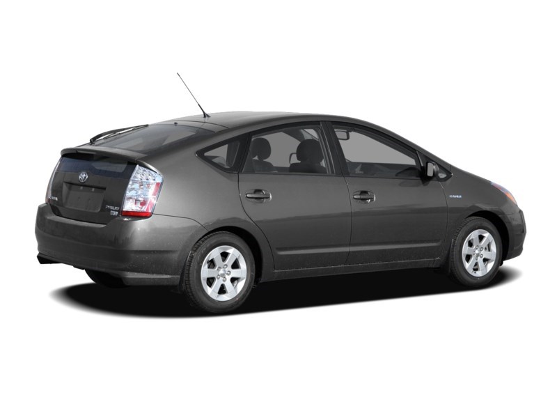 2008 Toyota Prius 5dr HB Exterior Shot 2
