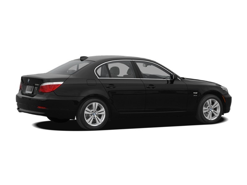 2009 BMW 528 4dr Sdn 528i RWD Exterior Shot 2