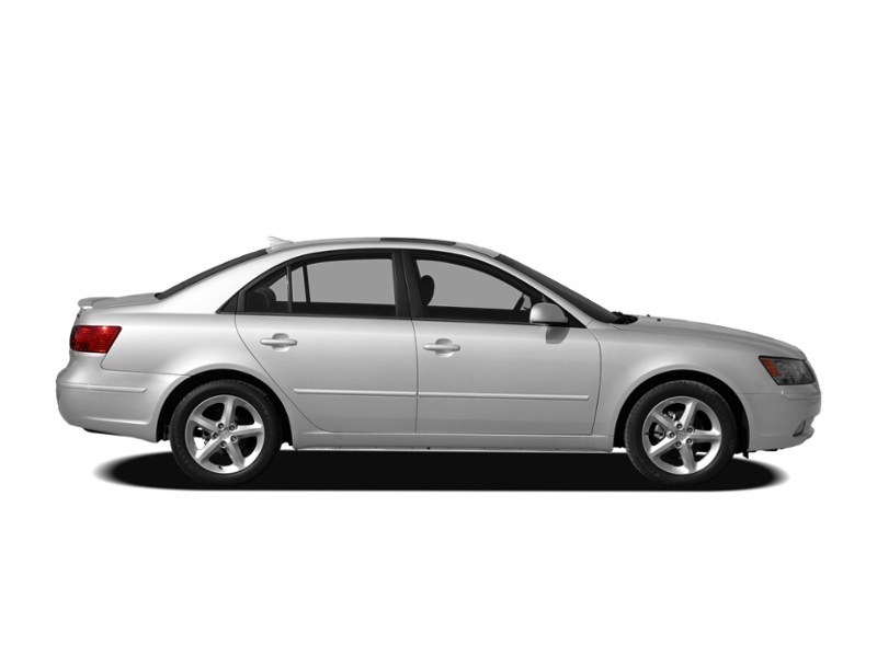 2009 Hyundai Sonata 4dr Sdn I4 Auto GL Exterior Shot 11