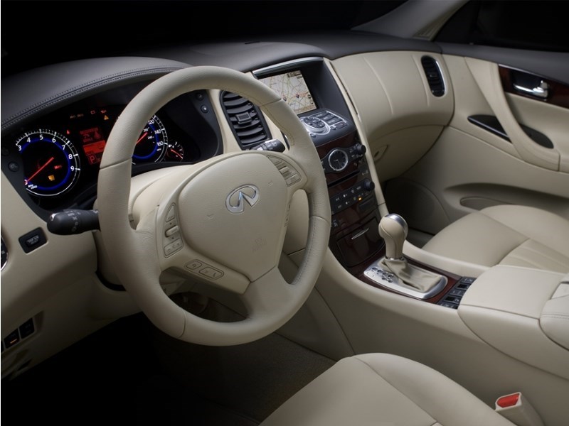 2010 INFINITI EX35 Luxury OEM Shot 7