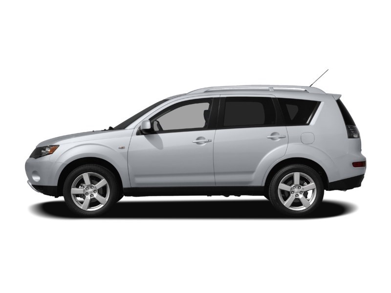 2009 Mitsubishi Outlander 4WD 4dr ES Exterior Shot 7