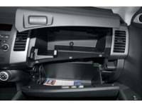 2009 Mitsubishi Outlander 4WD 4dr ES Interior Shot 4