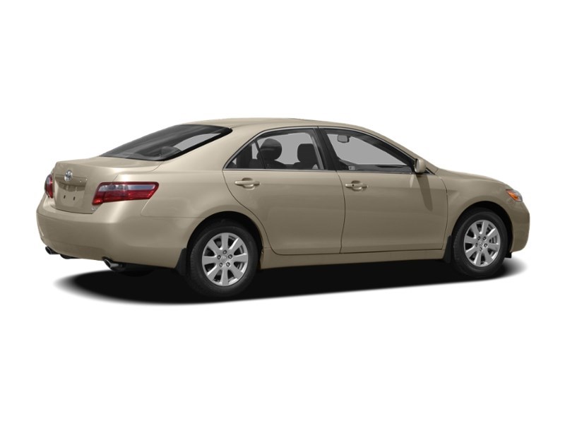 2009 Toyota Camry 4dr Sdn I4 Man SE Exterior Shot 2