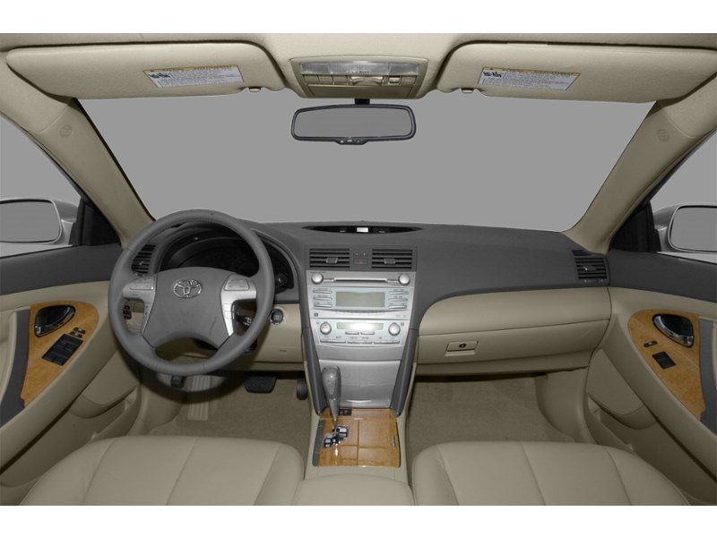 2009 Toyota Camry 4dr Sdn I4 Man SE Interior Shot 7