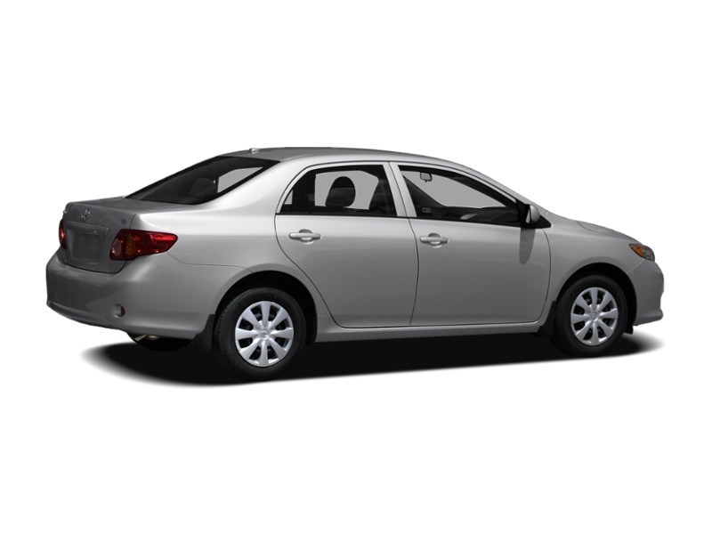 2009 Toyota Corolla 4dr Sdn Auto LE Exterior Shot 2