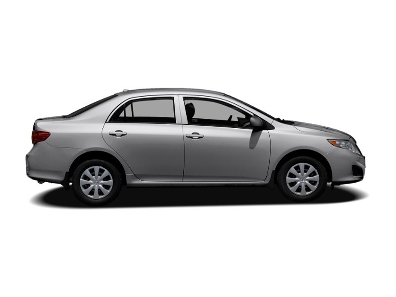 2009 Toyota Corolla 4dr Sdn Auto LE Exterior Shot 11