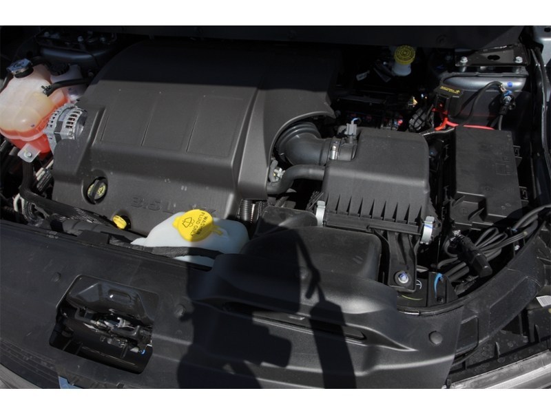 2010 Dodge Journey FWD 4dr SXT Exterior Shot 3