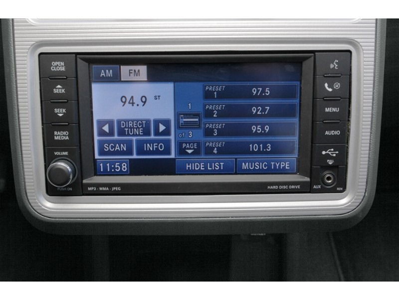 2010 Dodge Journey FWD 4dr SXT Interior Shot 2