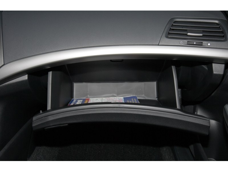 2010 Honda Accord 4dr V6 Auto EX-L Interior Shot 4