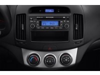 2010 Hyundai Elantra 4dr Sdn Auto GL Interior Shot 2