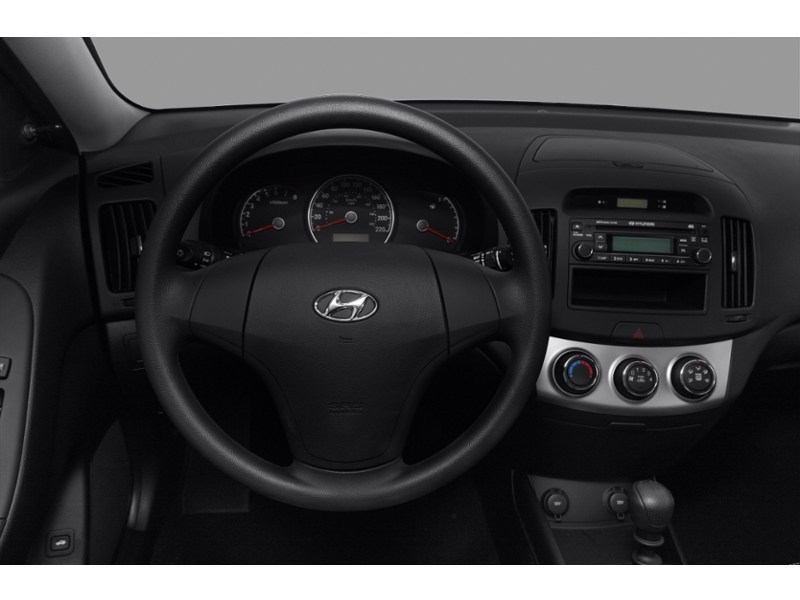2010 Hyundai Elantra 4dr Sdn Auto GL Interior Shot 3