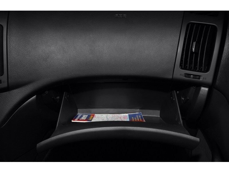 2010 Hyundai Elantra 4dr Sdn Auto GL Interior Shot 4