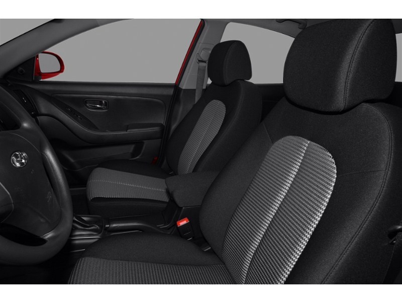 2010 Hyundai Elantra 4dr Sdn Auto GL Interior Shot 5