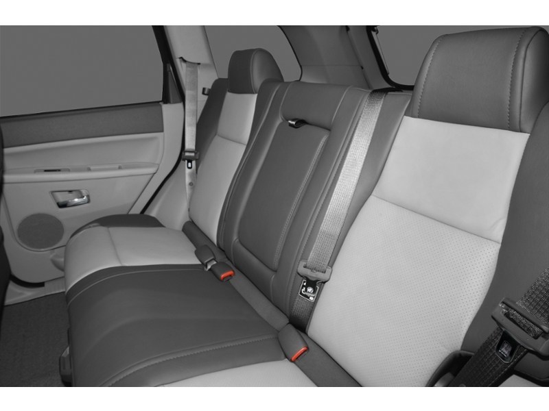 2010 Jeep Grand Cherokee 4WD 4dr Limited Interior Shot 6