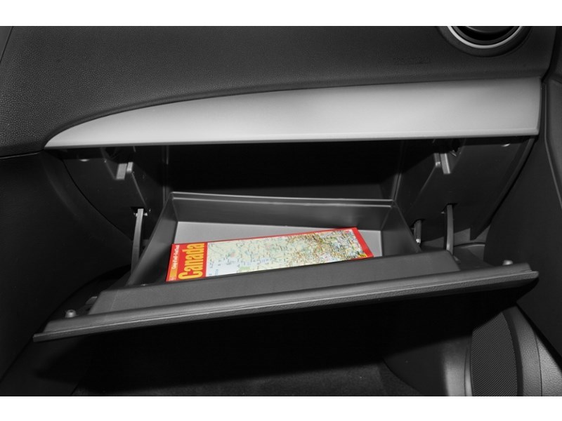 2010 Mazda Mazda3 Sport 4dr HB Sport Auto GX Interior Shot 4
