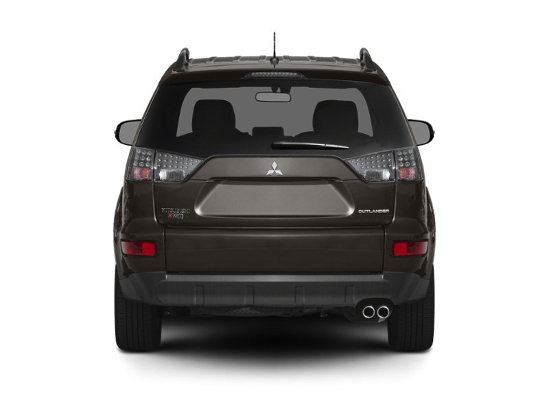 2010 Mitsubishi Outlander 2WD 4dr ES Exterior Shot 8