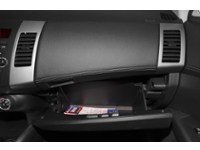 2010 Mitsubishi Outlander 2WD 4dr ES Interior Shot 4