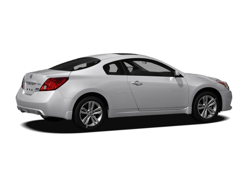 2010 Nissan Altima 2dr Cpe I4 CVT 2.5 S Exterior Shot 2