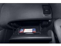 2010 Nissan Altima 2dr Cpe I4 CVT 2.5 S Interior Shot 4