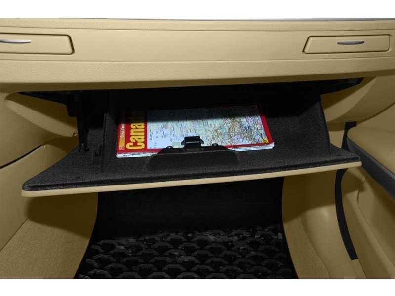 2011 BMW 328 4dr Sdn 328i xDrive AWD Classic Ed Interior Shot 4