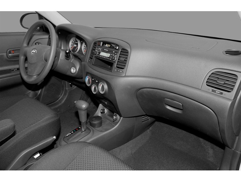 2011 Hyundai Accent 3dr HB Auto L Sport Interior Shot 1