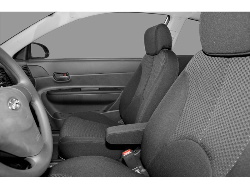 2011 Hyundai Accent 3dr HB Auto L Sport Interior Shot 5