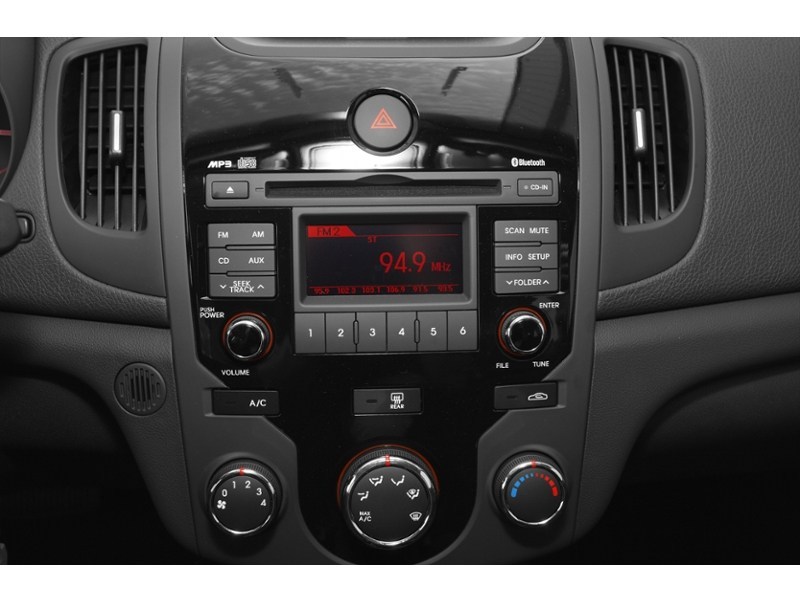 2011 Kia Forte Koup 2dr Cpe Auto SX Interior Shot 2