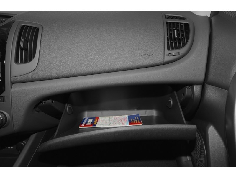 2011 Kia Forte Koup 2dr Cpe Auto SX Interior Shot 4