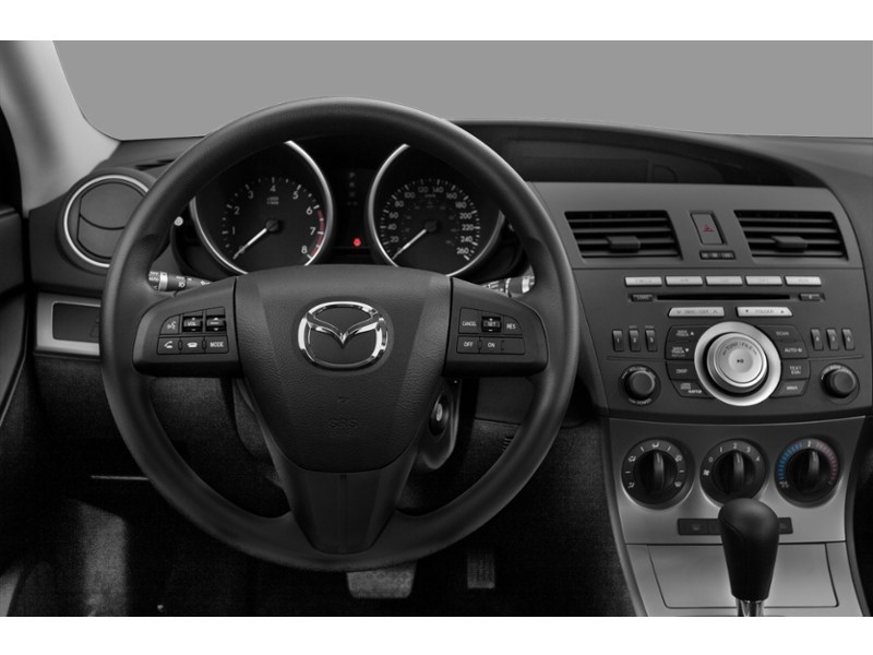 2011 Mazda Mazda3 4dr Sdn Auto GS Interior Shot 3