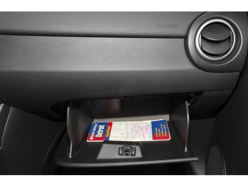 2011 Mazda Mazda2 4dr HB Auto GS Interior Shot 4