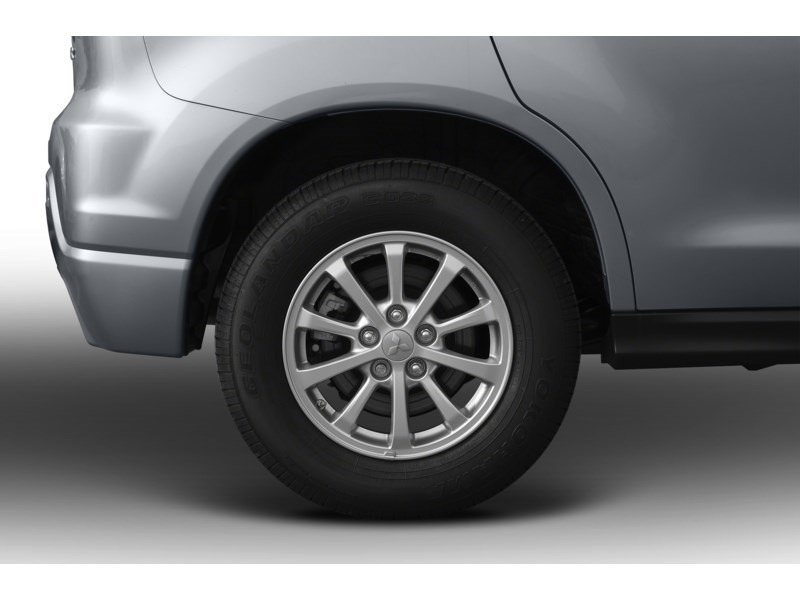 2011 Mitsubishi RVR 2WD 4dr CVT SE Exterior Shot 5