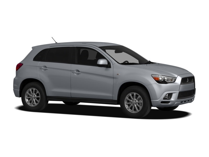 2011 Mitsubishi RVR 2WD 4dr CVT SE Exterior Shot 9