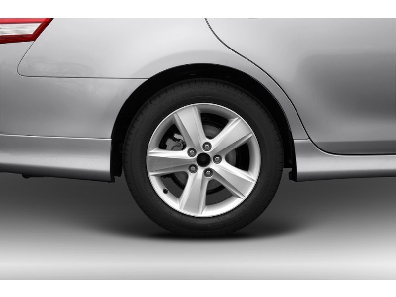 2011 Toyota Camry 4dr Sdn I4 Auto LE Exterior Shot 5