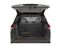 2011 Toyota Sienna 5dr V6 7-Pass FWD Exterior Shot 4