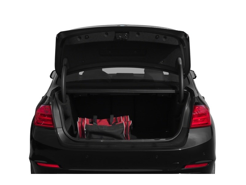 2013 BMW 320 4dr Sdn 320i xDrive AWD Exterior Shot 4