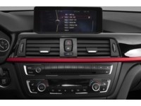2013 BMW 320 4dr Sdn 320i xDrive AWD Interior Shot 2