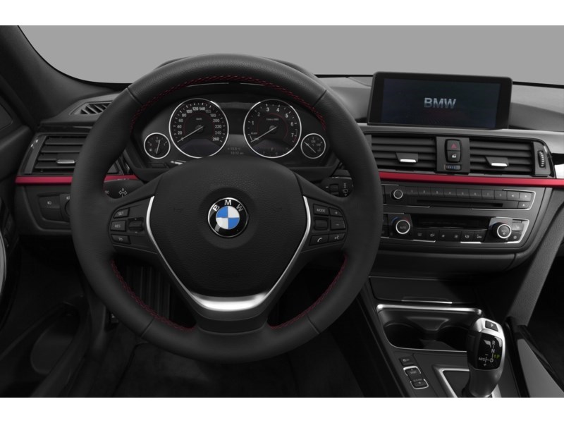 2013 BMW 320 4dr Sdn 320i xDrive AWD Interior Shot 3