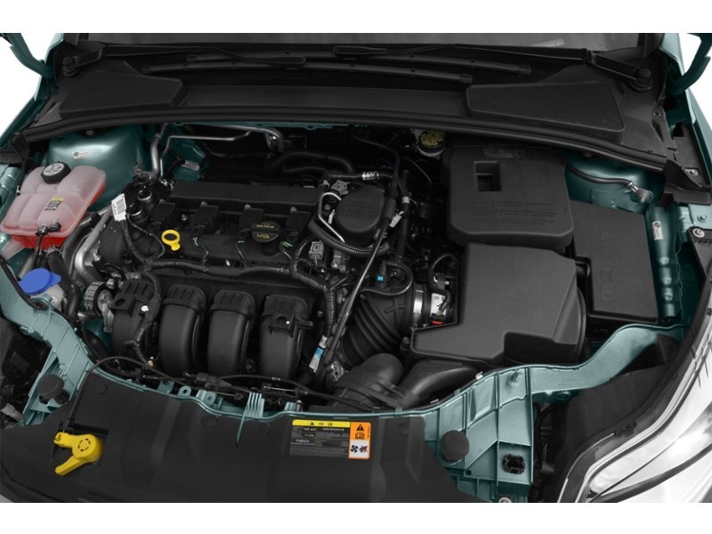 2012 Ford Focus 5dr HB SE Exterior Shot 3