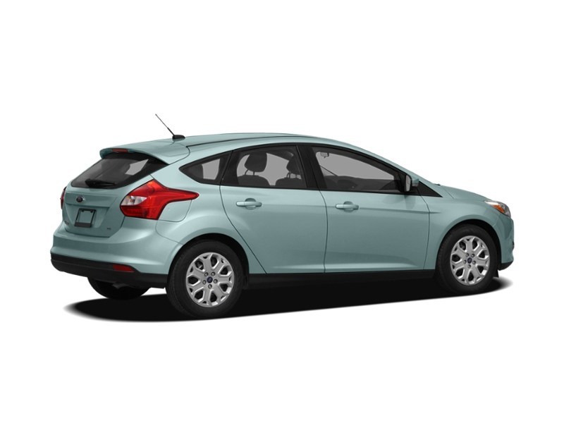 2012 Ford Focus 5dr HB SE Exterior Shot 15