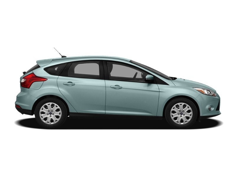 2012 Ford Focus 5dr HB SE Exterior Shot 16